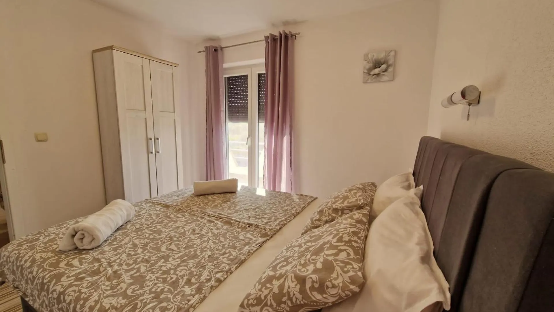 Apartmani Natalija 4 Stars Mrljane 0*,  Kroatië