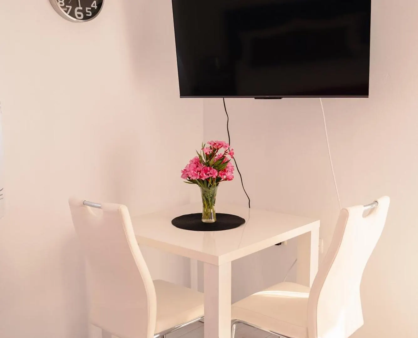 Appartement Apartmani Natalija 4 Stars Mrljane