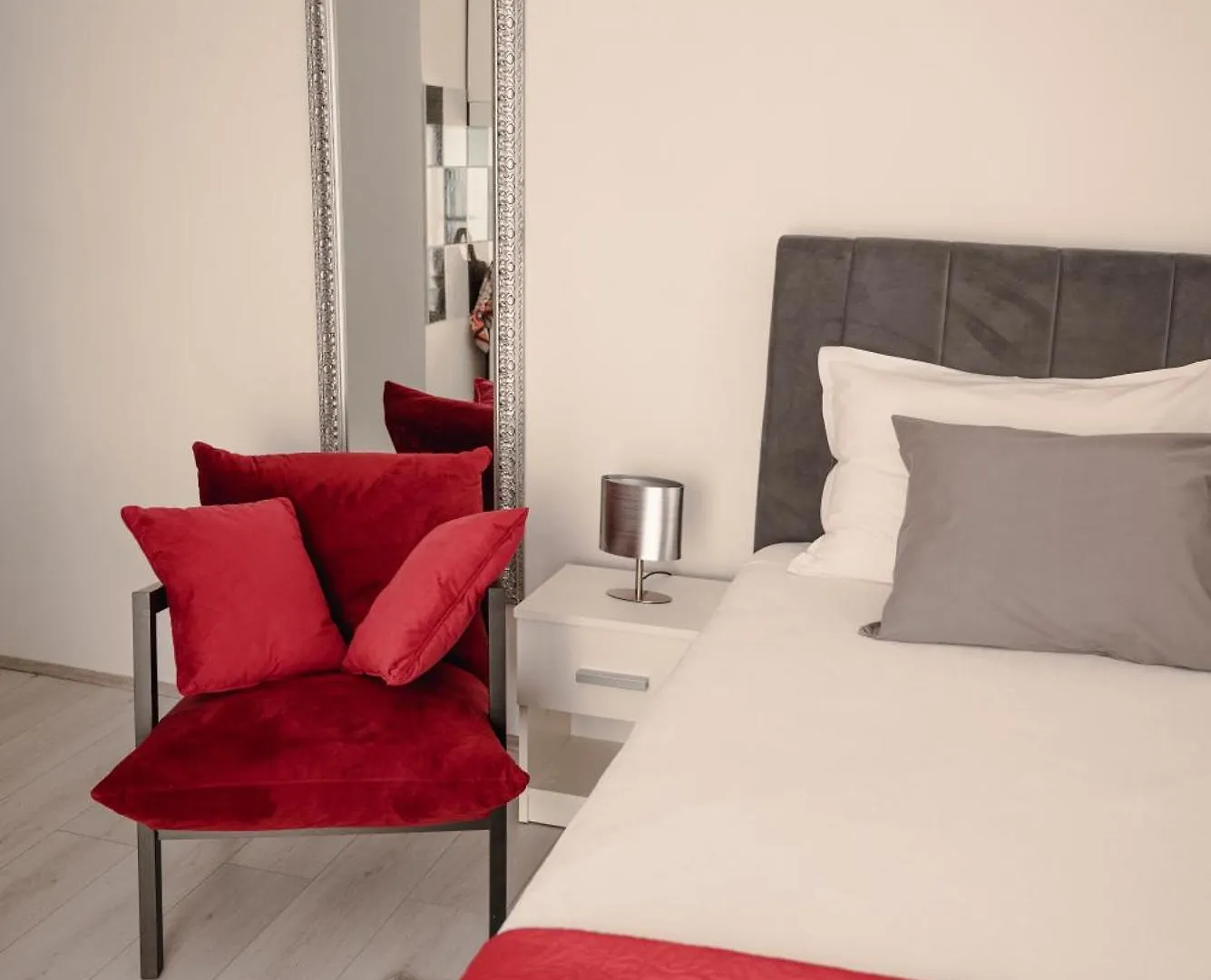 Apartmani Natalija 4 Stars Mrljane Appartement