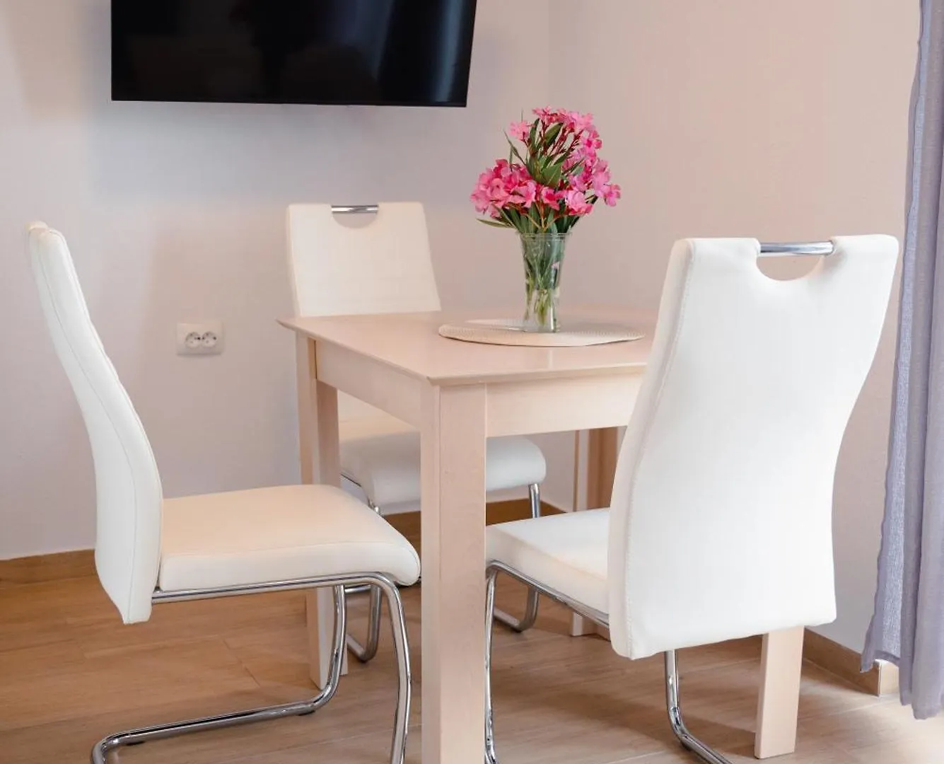 Appartement Apartmani Natalija 4 Stars Mrljane Kroatië