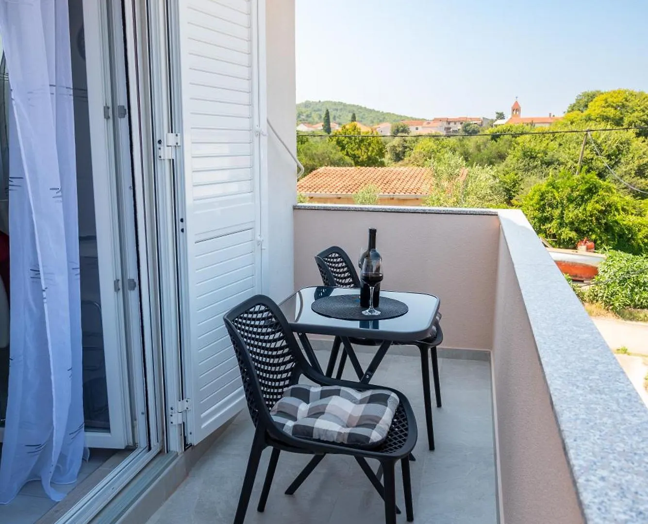 Appartement Apartmani Natalija 4 Stars Mrljane